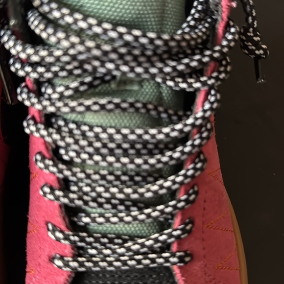 Nike hi top sneakers - Picture 3 of 7